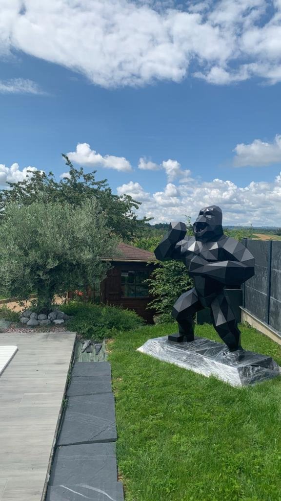 3D Geometric Metal Sculpture of Gorilla